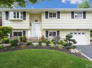 5134 Custer St, Piscataway, NJ