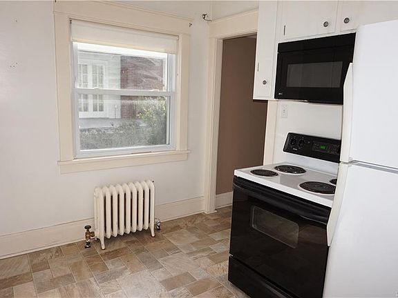 5th image of 24 Oakgrove Dr