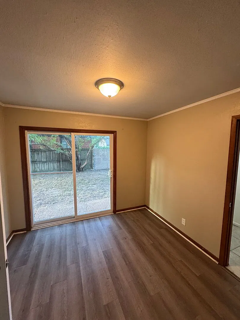 Welcome to 4523 E. Mallory Ave! — Photo 3