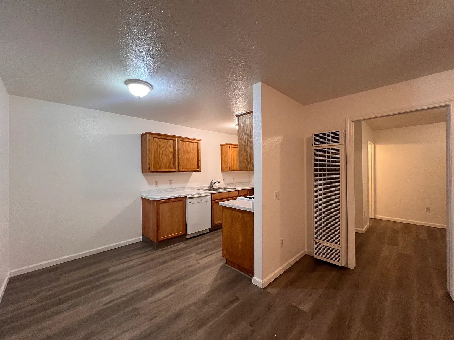 Cedar Apartments — Photo 3