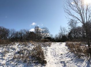 2835 Hadley Valley Rd NE, Rochester, MN 55906