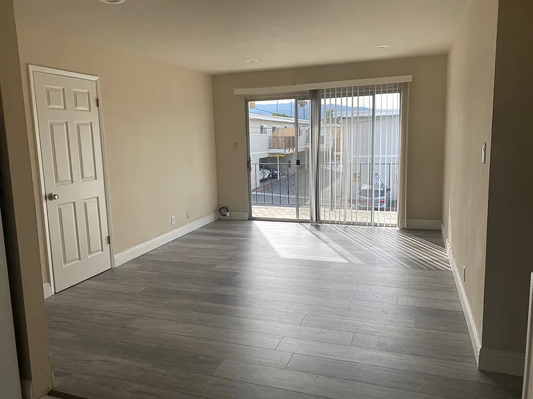 1601 Ontario Dr #7 — Photo 16