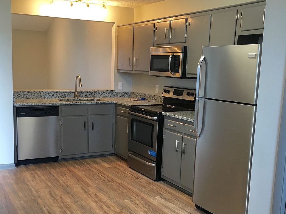 1st image of 705 A Castle Dr