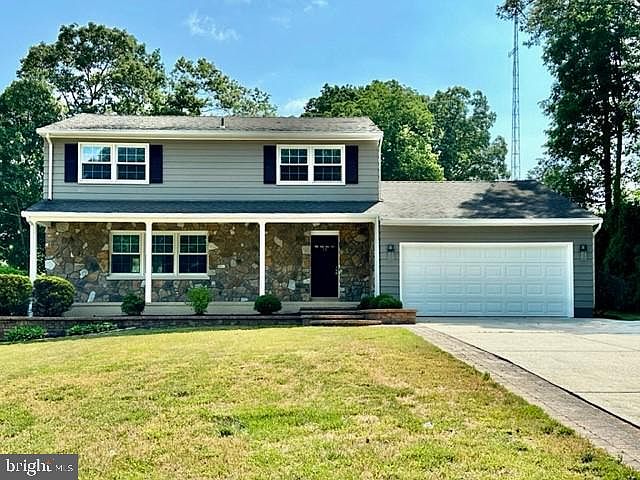 1st image of 19 Oak Dr