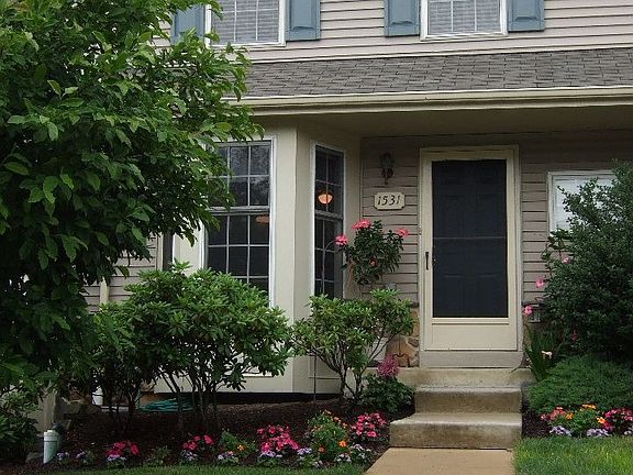 2nd image of 1531 Cumberland Ct