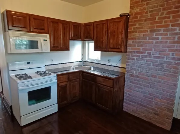 260 Bond St, Bridgeport, CT 06610