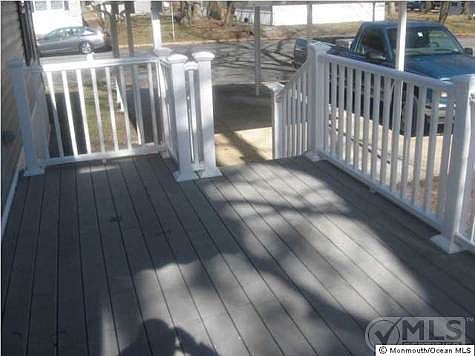 4th image of 155 Arnold Dr