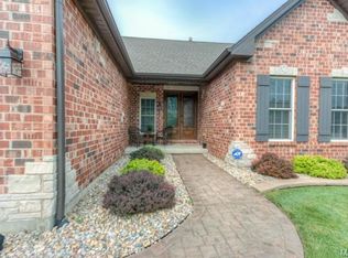 1031 Bridleridge Crossing Spur, High Ridge, MO 63049