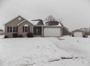 30595 Spring Meadow Ct, Granger, IN 46530