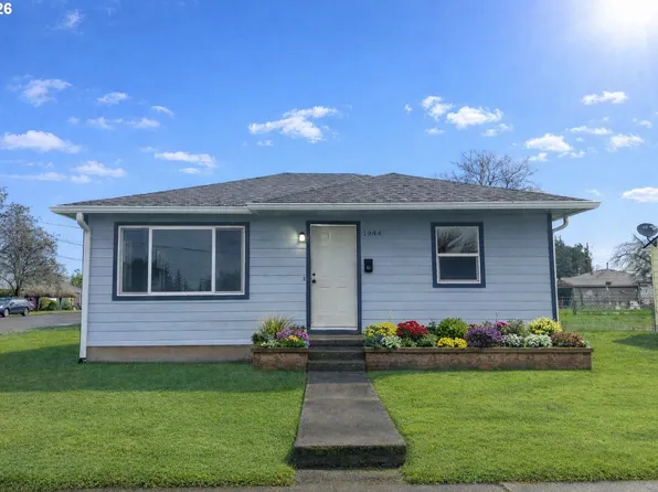 1944 Tualatin St, Saint Helens, OR 97051