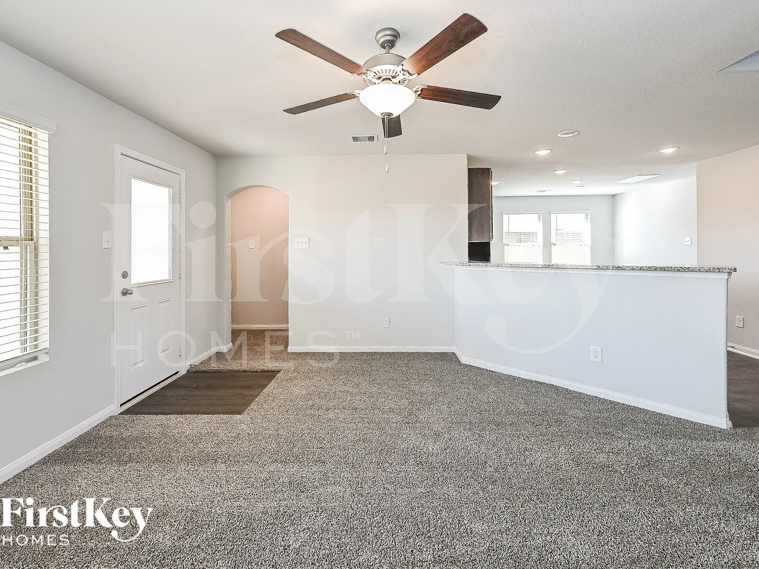 3 bed, 2.5 bath, 1628 sqft, $1,760 — Photo 3