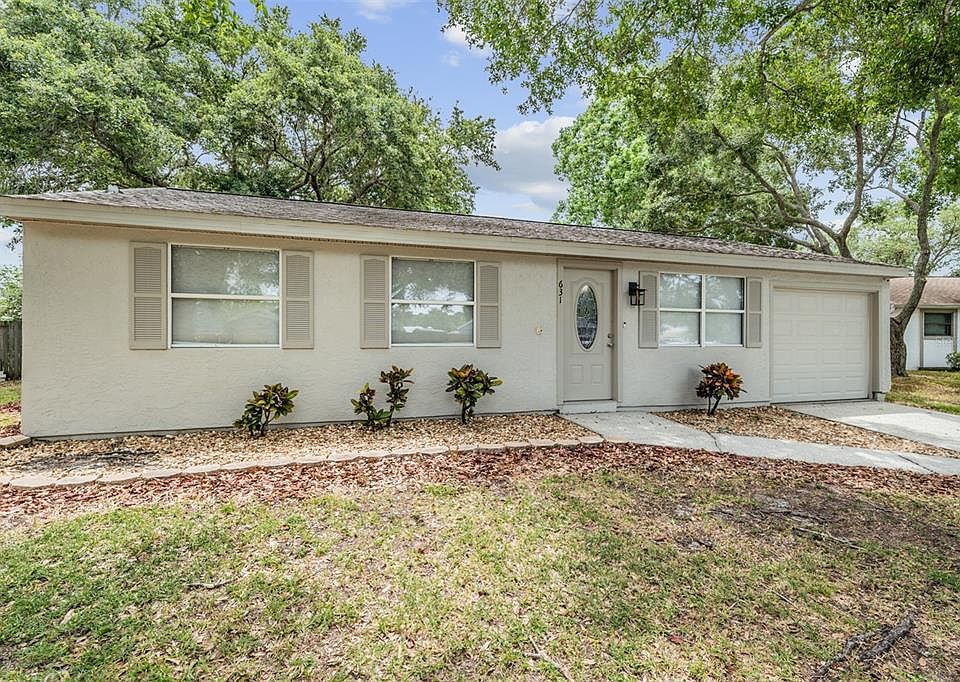 1st image of 631 Bay Lake Trl