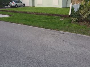 6423 River Rd, New Smyrna Beach, FL 32169