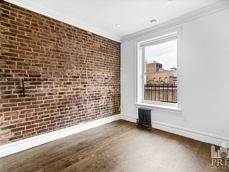 228 Thompson St #4 — Photo 10