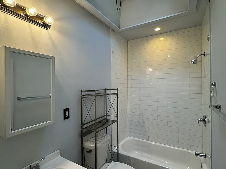 546 S 54th St #2 — Photo 3
