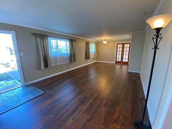 3rd image of 5103 Wilts Pl