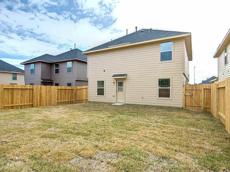 2323 Kolby Way — Photo 5