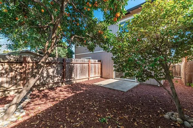 407 Raymond Ave #A — Photo 2