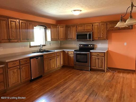 3rd image of 355 Equinox Blvd