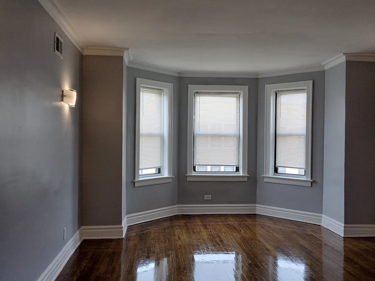 8000 South Hermitage Avenue - 1741-3 — Photo 3