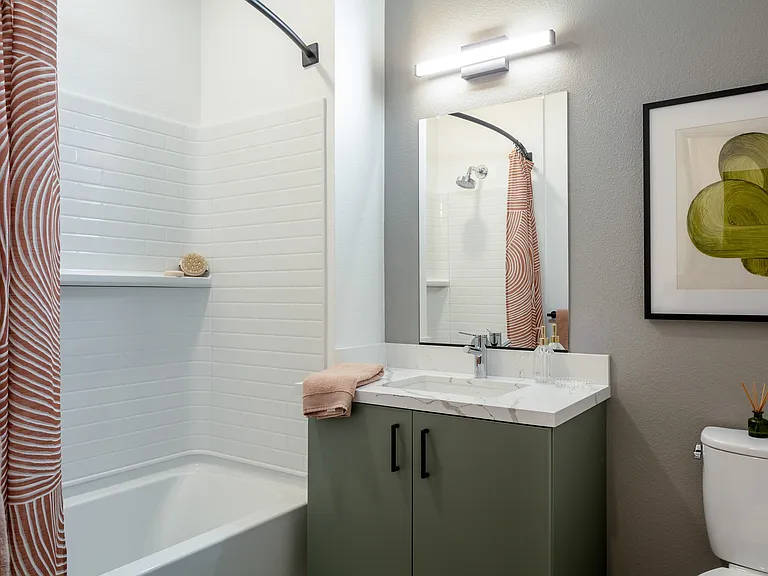 ArtHaus 820 — Photo 24
