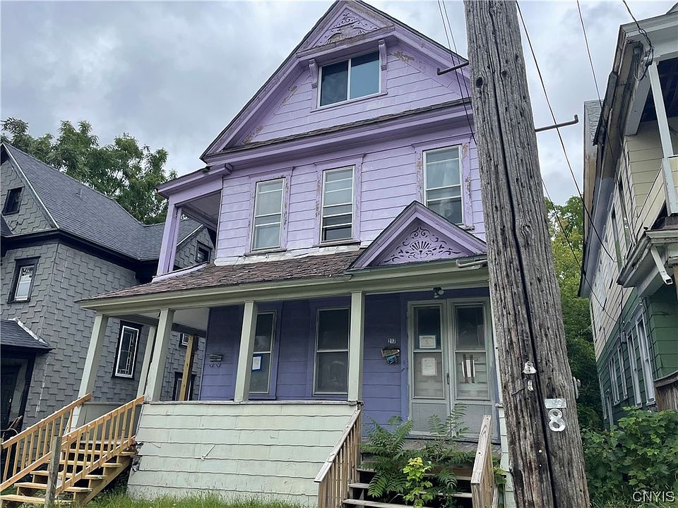 1st image of 215 Elizabeth St #17