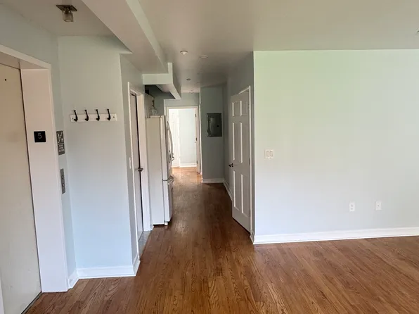 2027 1st Avenue image 1 of 8