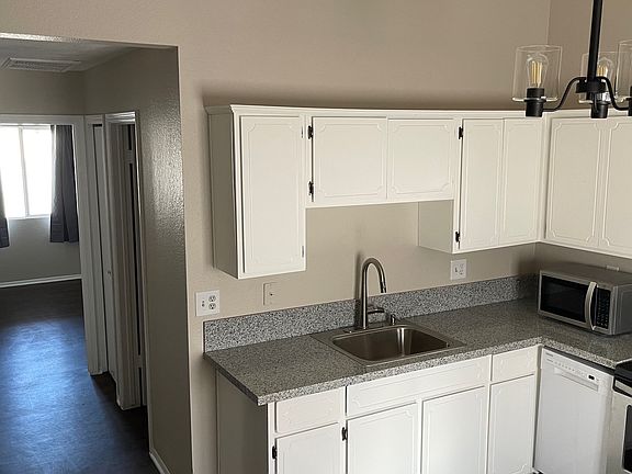 5th image of 4715 E Caballero St #2