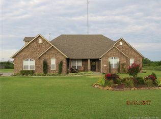 1164 Elizabeth Dr, Checotah, OK 74426