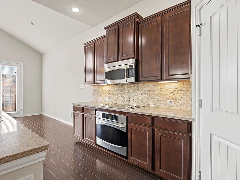 Electric Stove/Microwave