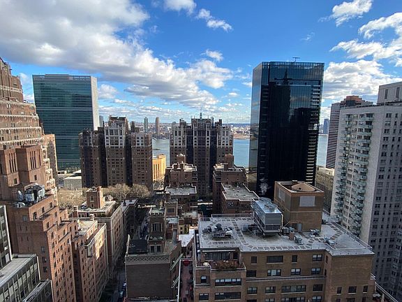 3rd image of 245 E 40th St APT 30C