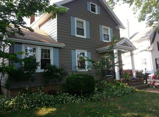 71 Hudson Rd, Floral Park, NY 11001