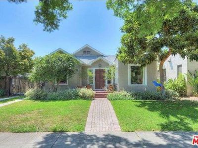 403 N Bronson Ave, Los Angeles, CA, 90004