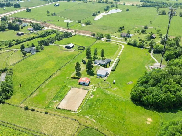 340 Russell Cave Rd, Paris, KY 40361