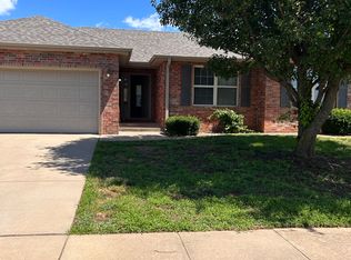 4359 W Meadowmere St, Springfield, MO 65802