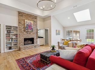 8810 Lacrosse Dr, Dallas, TX 75231
