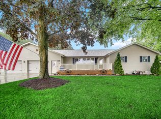 1112 E Division Rd, La Porte, IN 46350