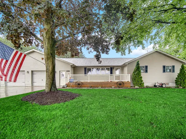 1112 E Division Rd, La Porte, IN 46350