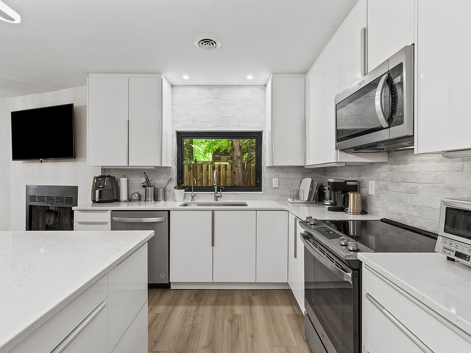 1st image of 7801 Village Dr