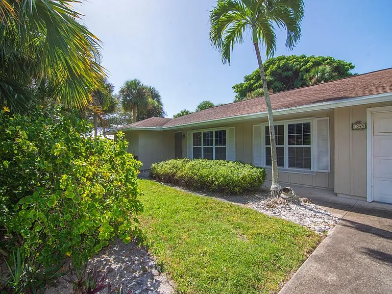 1045 Clipper Rd — Photo 32