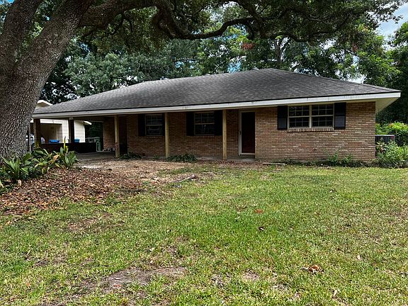 3rd image of 106 Claymore Dr