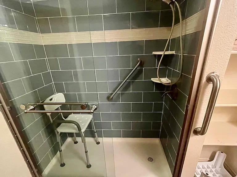Handicapped friendly shower.