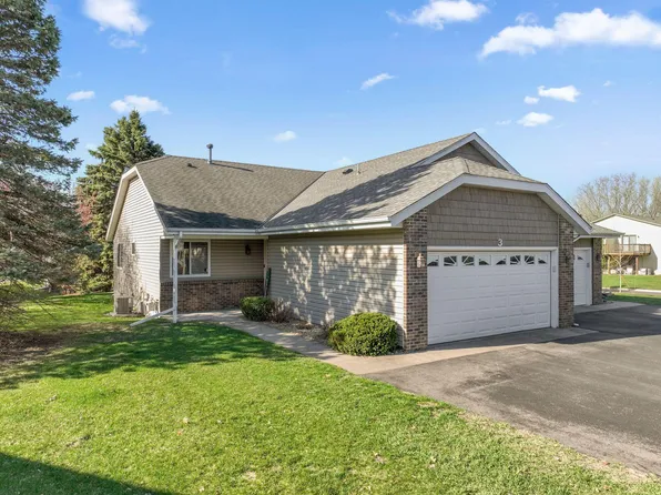 3 Oak Leaf Ln, Circle Pines, MN 55014