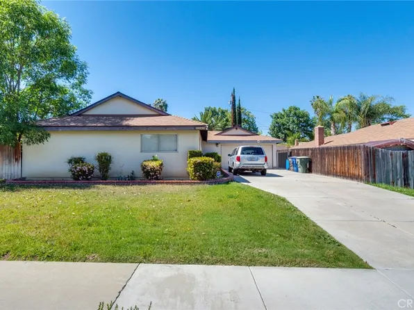 8383 Raintree Ave, Riverside, CA 92504