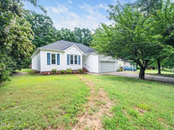 102 Heritage Ridge Ct, Knightdale, NC 27545