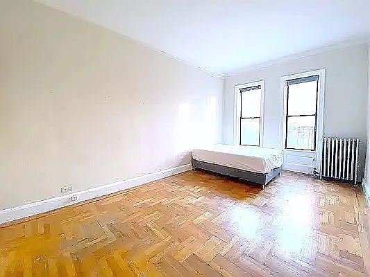 2nd image of 2501 Broadway #5A