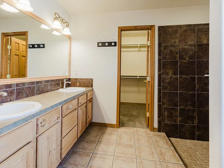 413 Chaco Dr — Photo 11