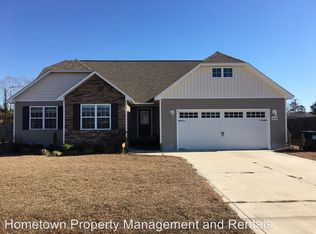608 Parsley Dr, Hubert, NC 28539