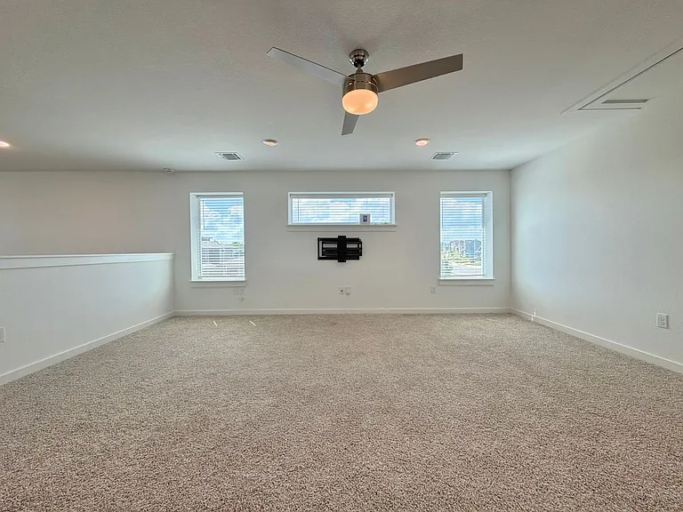 2901 Louris Ln — Photo 23