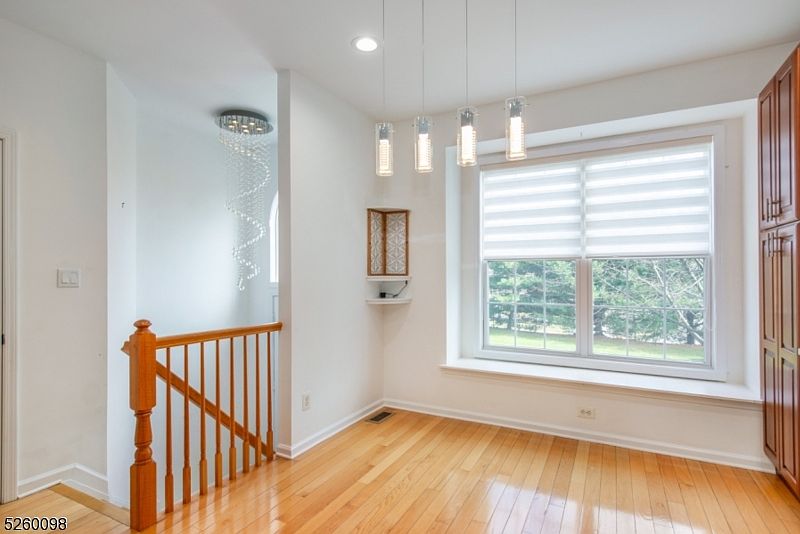 593 Hartford Dr, Nutley, NJ 07110 Zillow